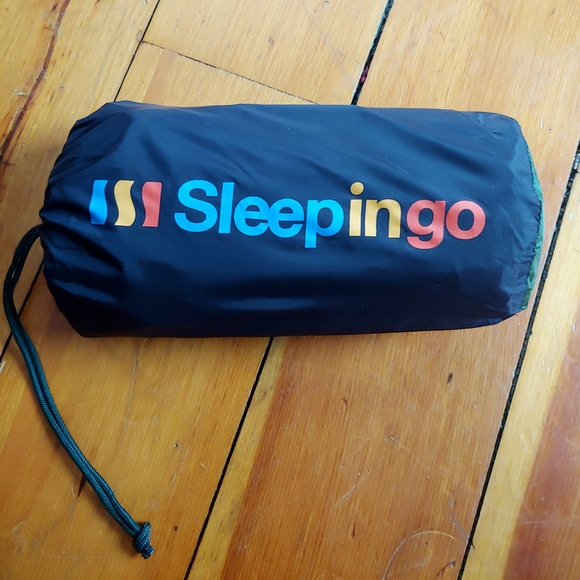 Green Inflatable Sleeping Pad - Picture 5 of 5